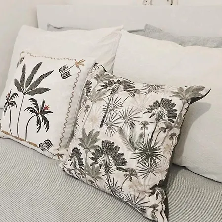 Quiet Comfortable And Warm باريس